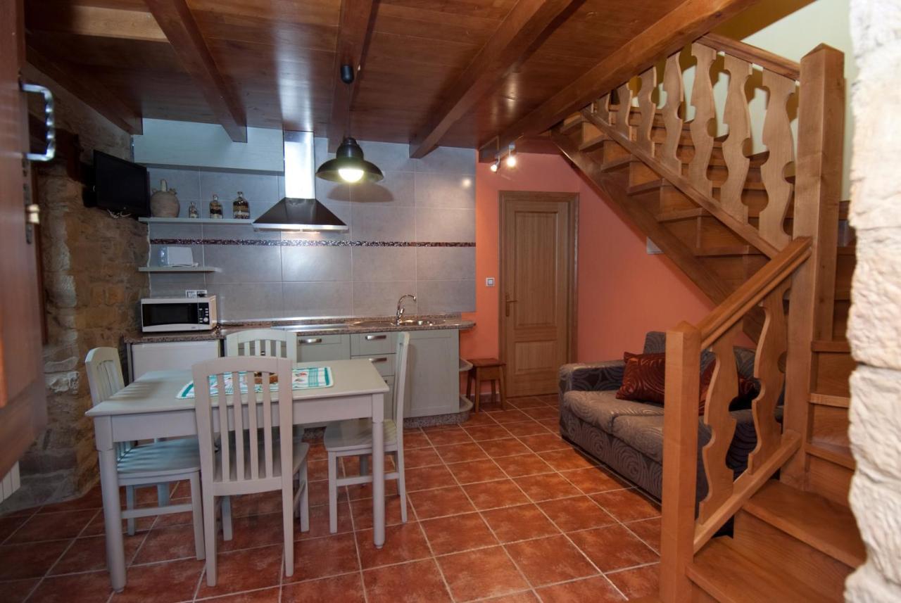 Apartamentos Rurales Tia Vicenta Santa Eulalia de Oscos Eksteriør bilde