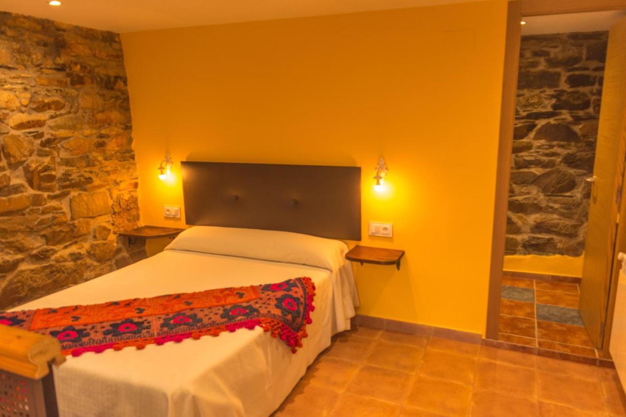 Apartamentos Rurales Tia Vicenta Santa Eulalia de Oscos Eksteriør bilde