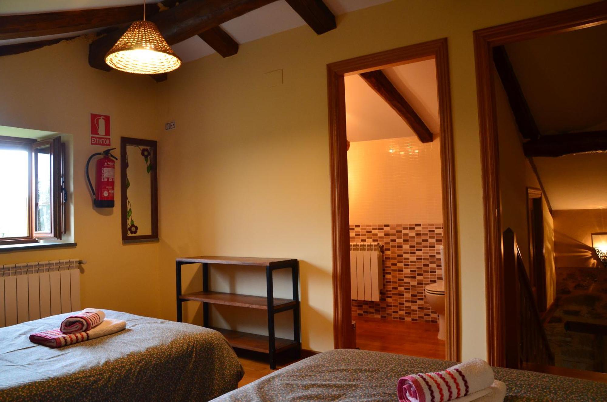 Apartamentos Rurales Tia Vicenta Santa Eulalia de Oscos Eksteriør bilde